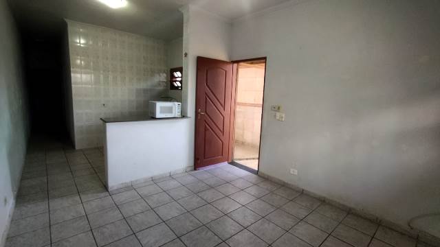 Casa à venda com 2 quartos, 53m² - Foto 2