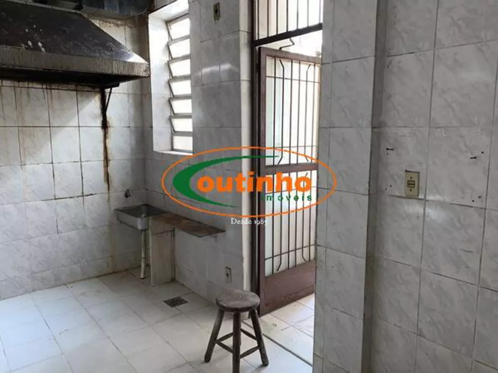 Casa, 4 quartos, 300 m² - Foto 31