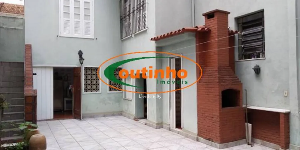 Casa, 3 quartos, 226 m² - Foto 2