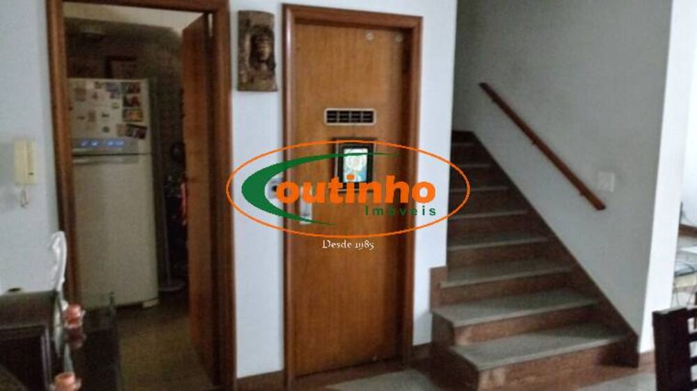 Casa à venda com 5 quartos, 478m² - Foto 1