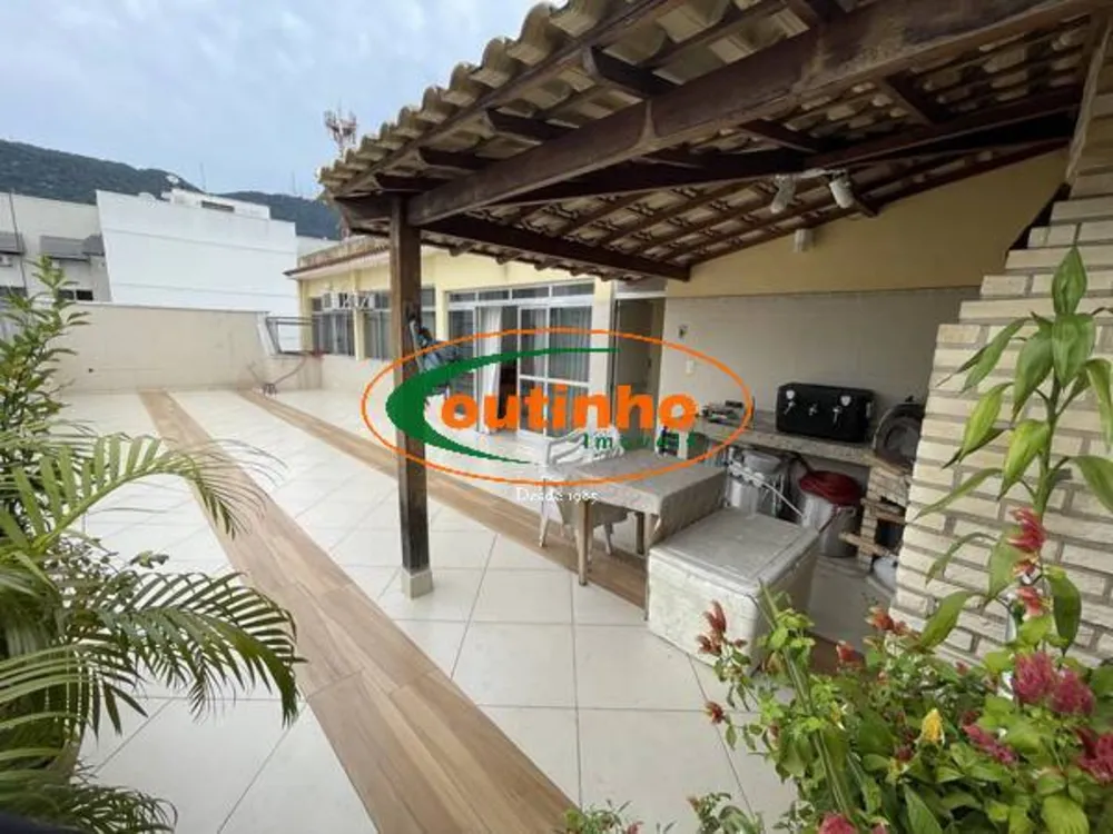 Cobertura, 3 quartos, 204 m² - Foto 1