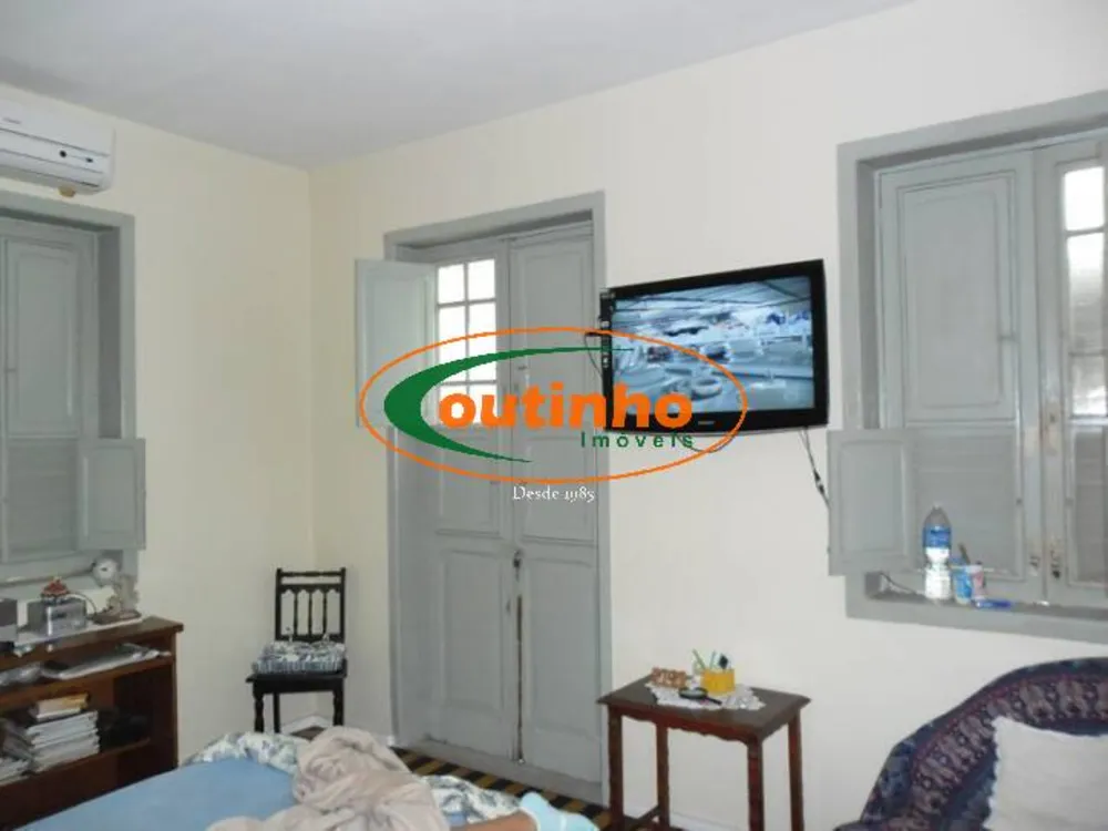 Casa, 4 quartos, 212 m² - Foto 2