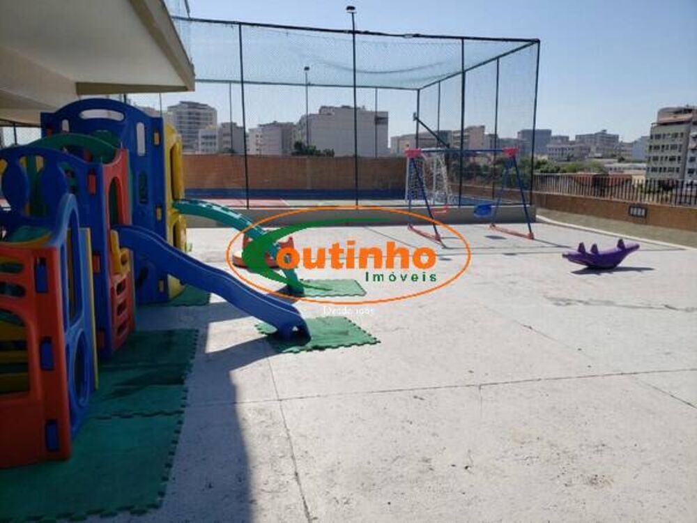 Apartamento à venda com 3 quartos, 140m² - Foto 7