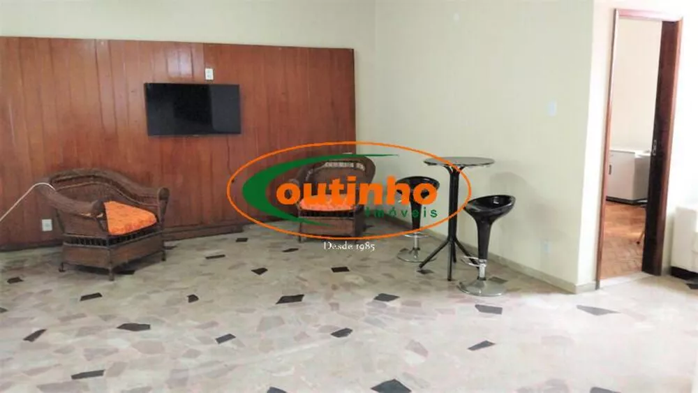 Casa, 4 quartos, 247 m² - Foto 1