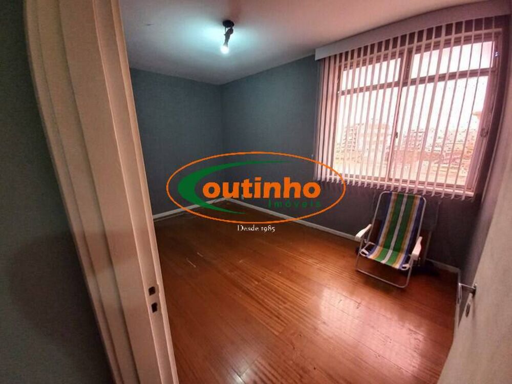 Apartamento à venda com 3 quartos, 82m² - Foto 4