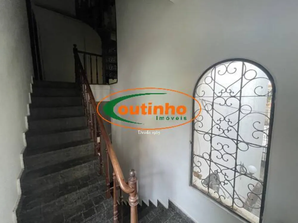 Casa, 5 quartos, 240 m² - Foto 1