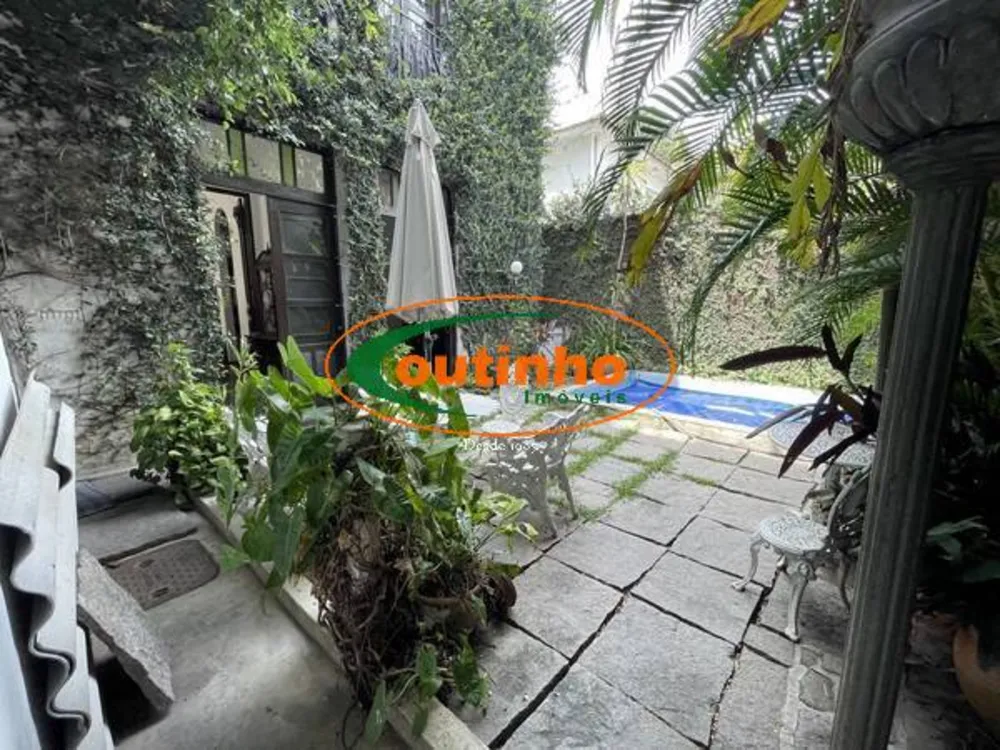 Casa, 5 quartos, 240 m² - Foto 13