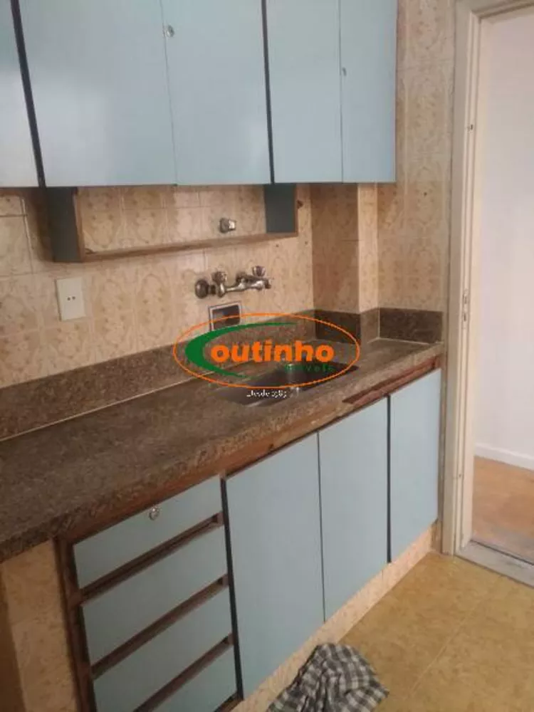 Apartamento à venda com 3 quartos, 85m² - Foto 10