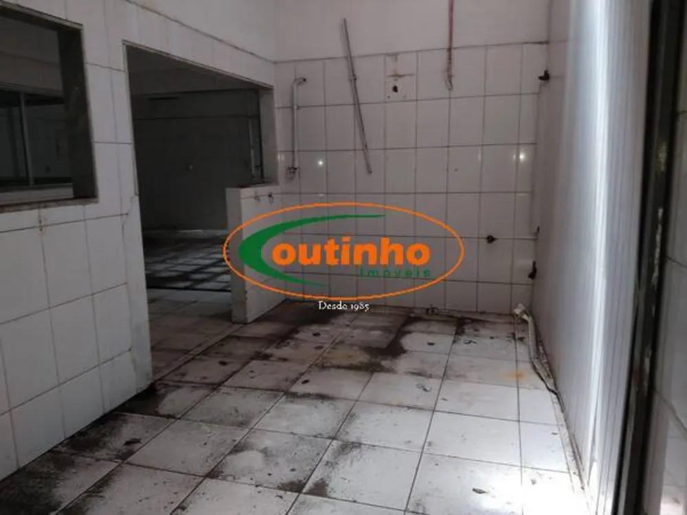 Casa, 4 quartos, 278 m² - Foto 35