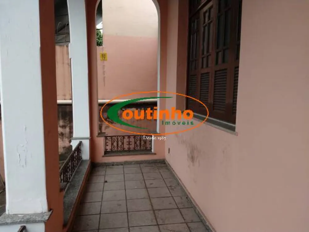 Casa, 4 quartos, 278 m² - Foto 2