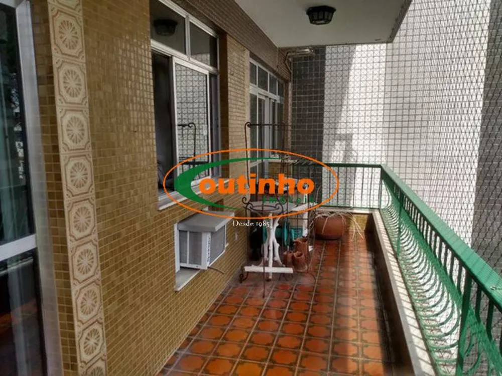 Apartamento, 3 quartos, 146 m² - Foto 2