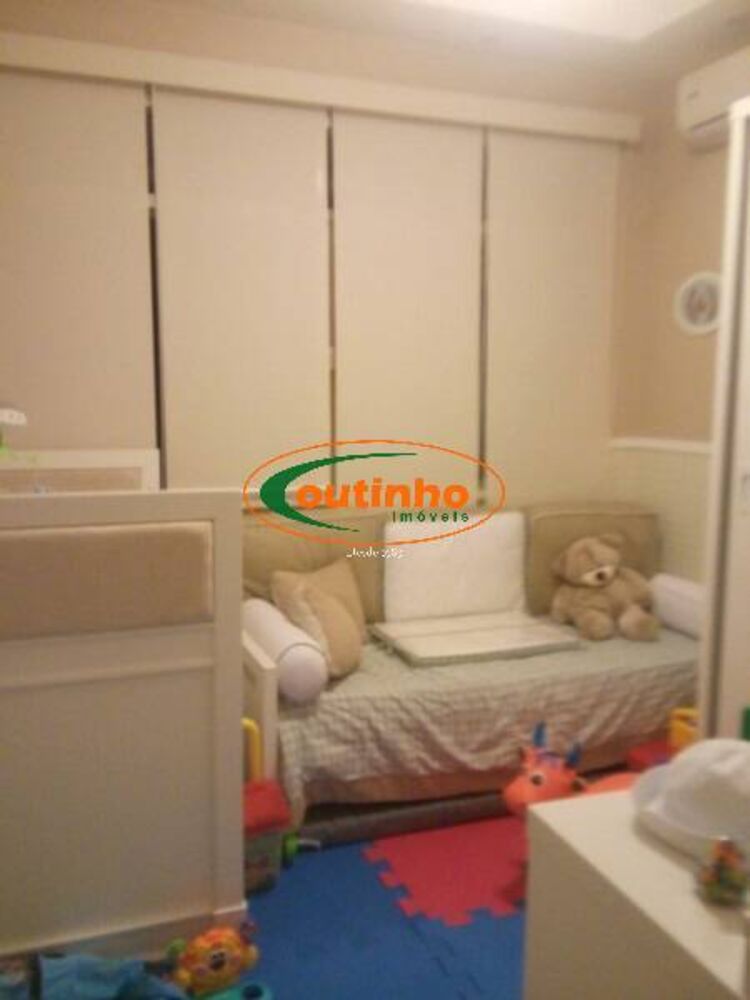 Apartamento à venda com 2 quartos, 69m² - Foto 2