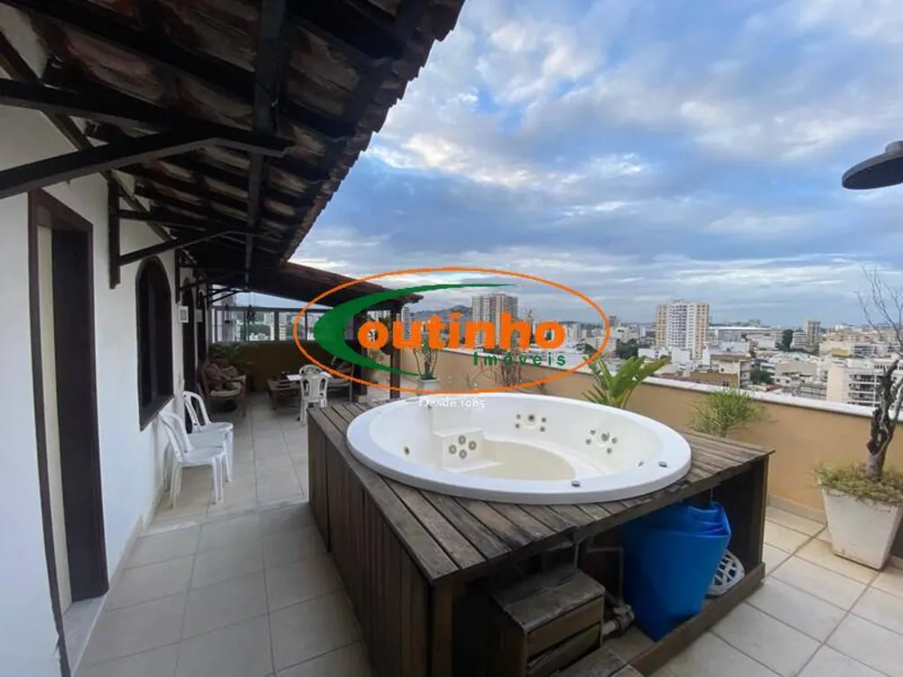 Cobertura, 3 quartos, 298 m² - Foto 2