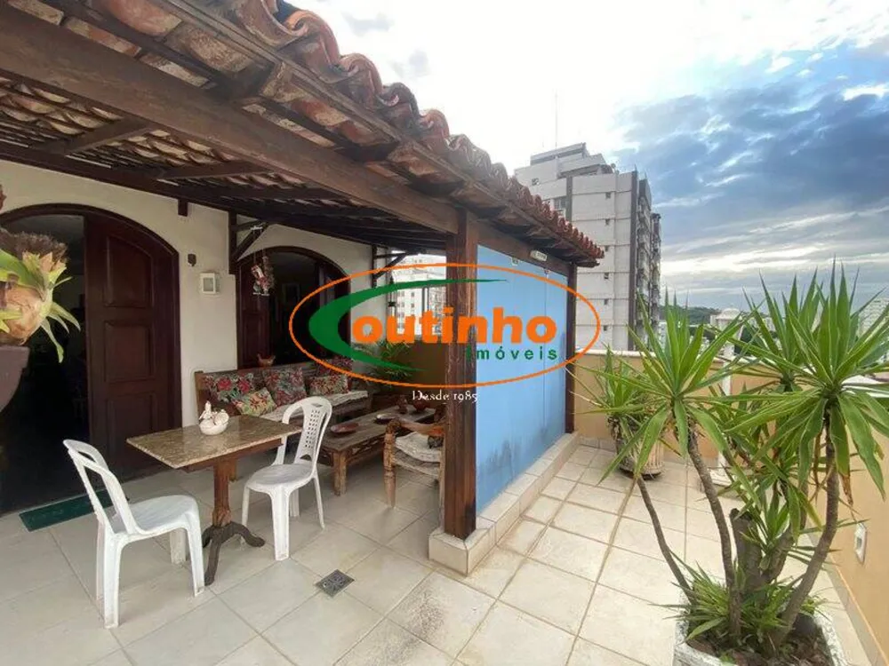 Cobertura, 3 quartos, 298 m² - Foto 1