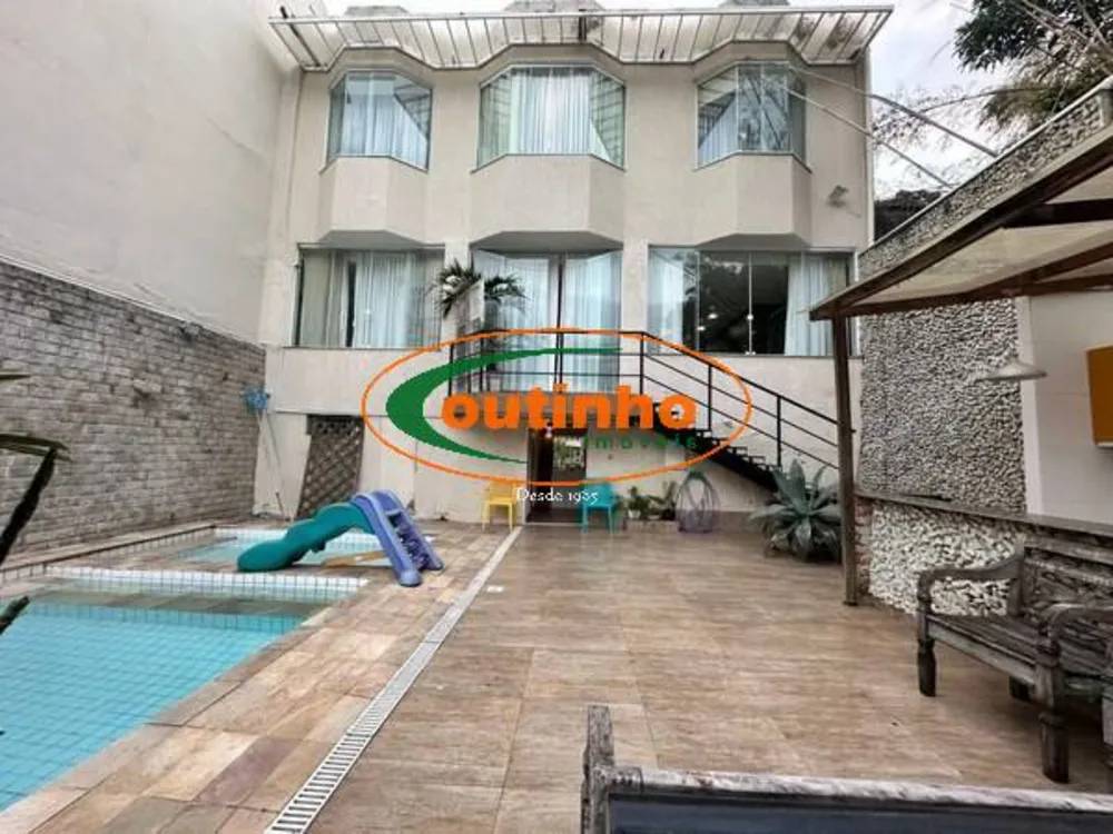 Casa, 5 quartos, 235 m² - Foto 2