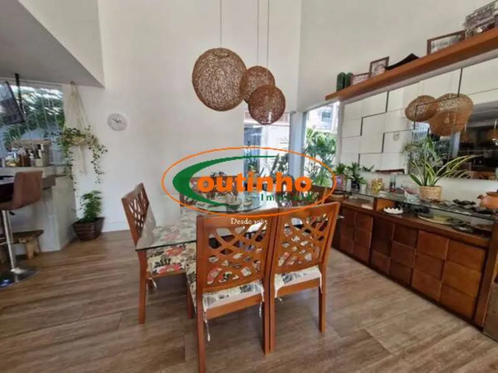 Casa, 5 quartos, 337 m² - Foto 2