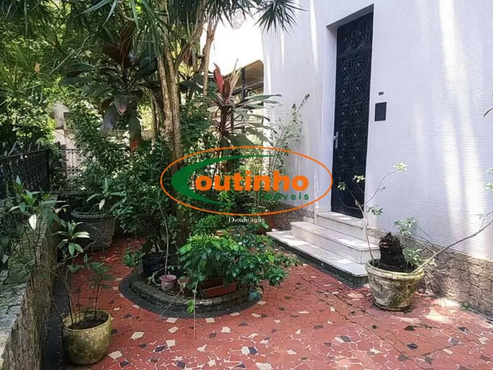 Apartamento, 3 quartos, 110 m² - Foto 2