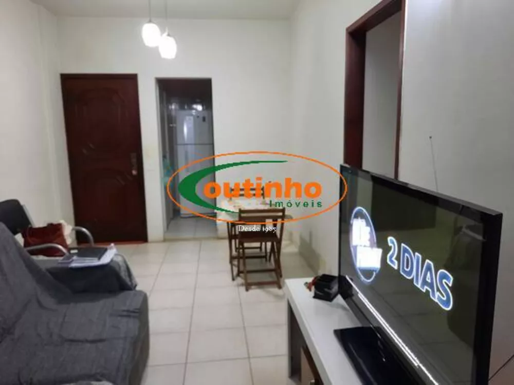 Apartamento à venda com 3 quartos, 94m² - Foto 3