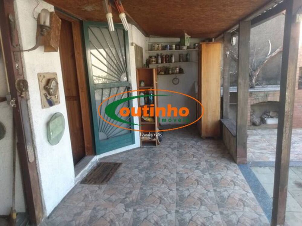 Cobertura à venda com 2 quartos, 179m² - Foto 3