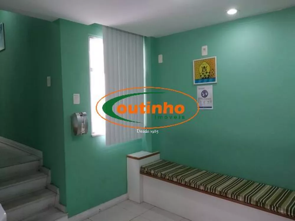 Casa à venda com 6 quartos, 170m² - Foto 1