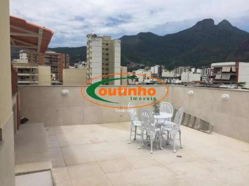 Cobertura à venda com 3 quartos, 126m² - Foto 2