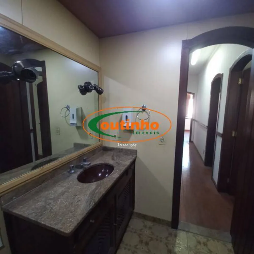 Casa, 4 quartos, 242 m² - Foto 11
