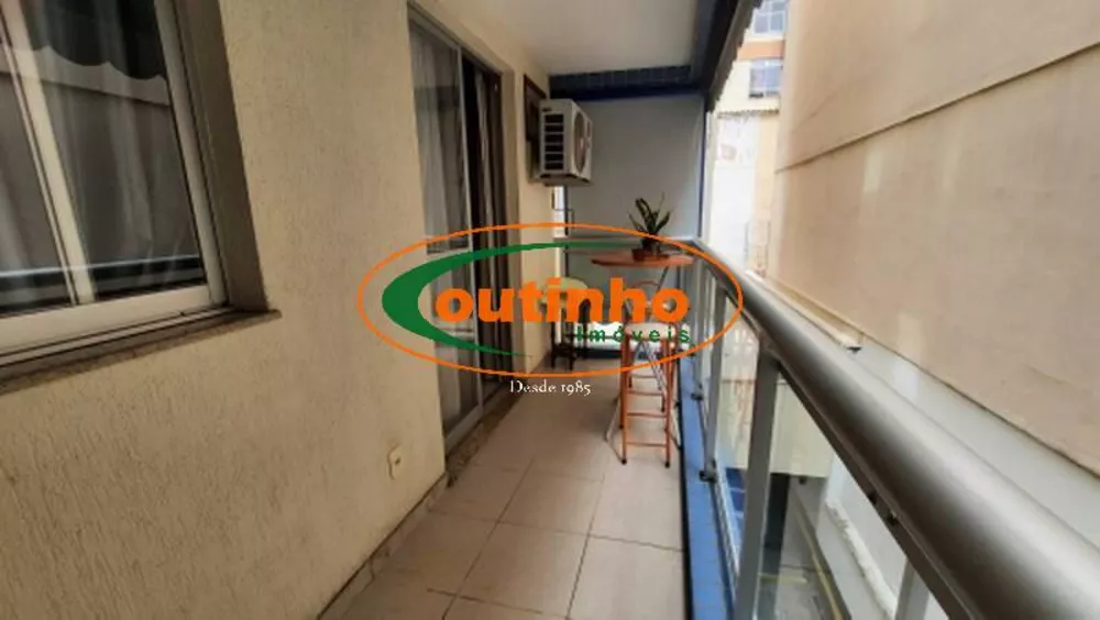 Apartamento à venda com 2 quartos, 69m² - Foto 4