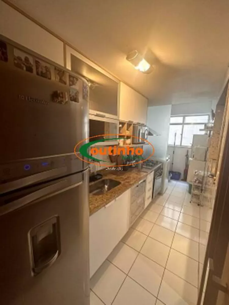 Apartamento à venda com 2 quartos, 69m² - Foto 21