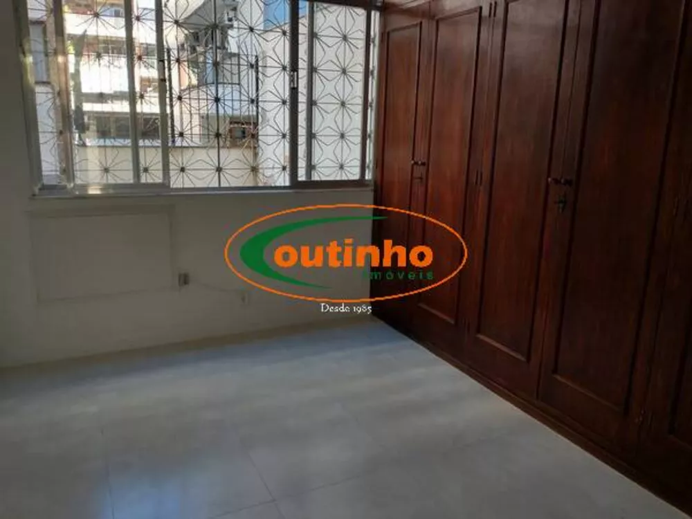 Apartamento à venda com 2 quartos, 75m² - Foto 3