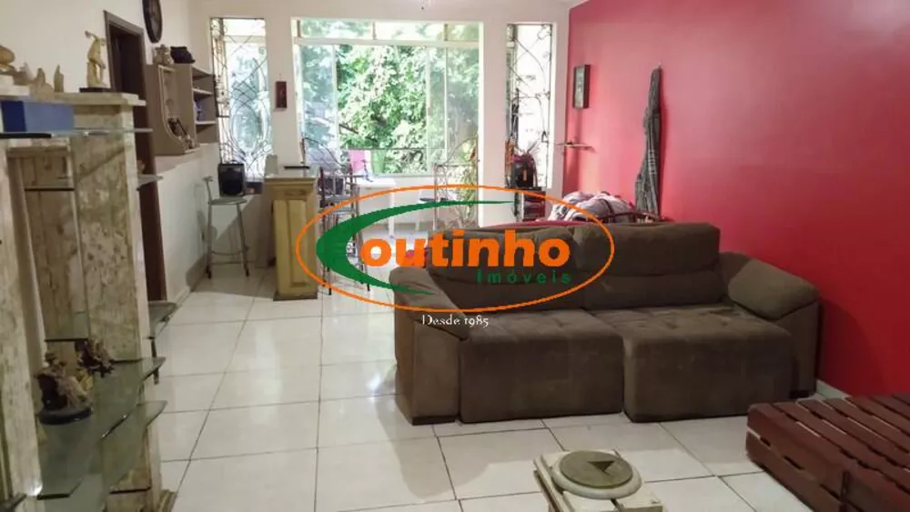 Apartamento à venda com 3 quartos, 213m² - Foto 1