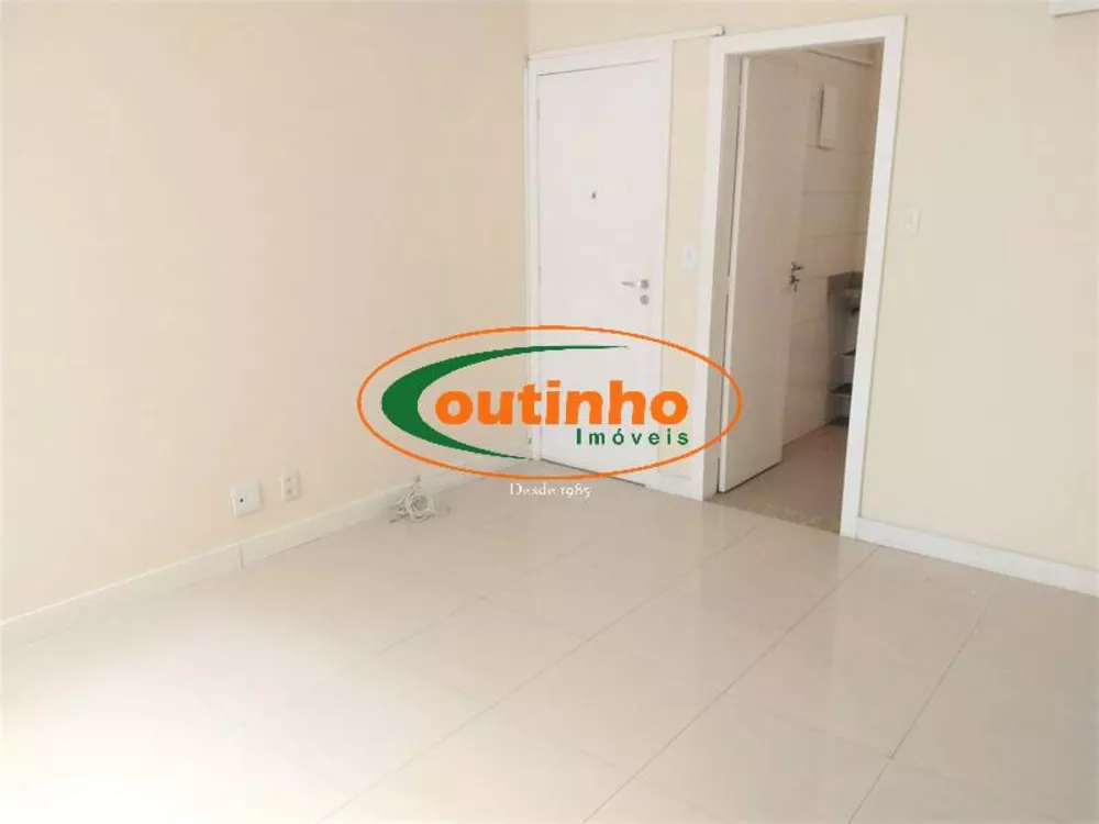 Apartamento à venda com 2 quartos, 65m² - Foto 4