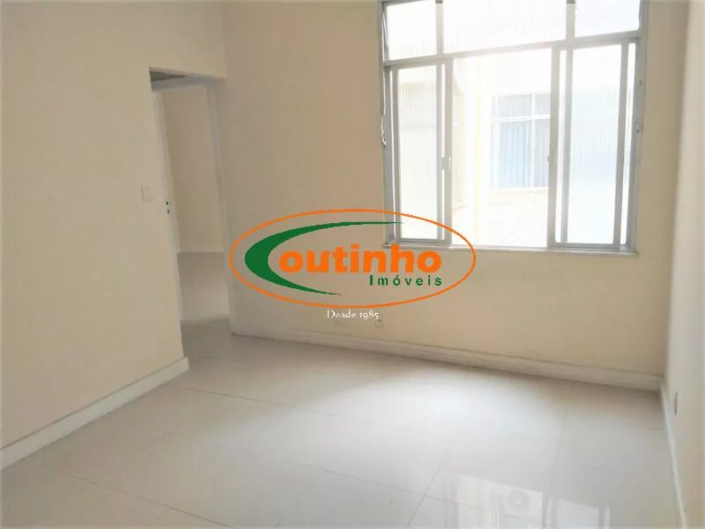 Apartamento à venda com 2 quartos, 65m² - Foto 2