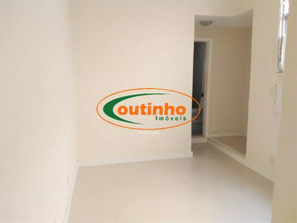 Apartamento à venda com 2 quartos, 65m² - Foto 11