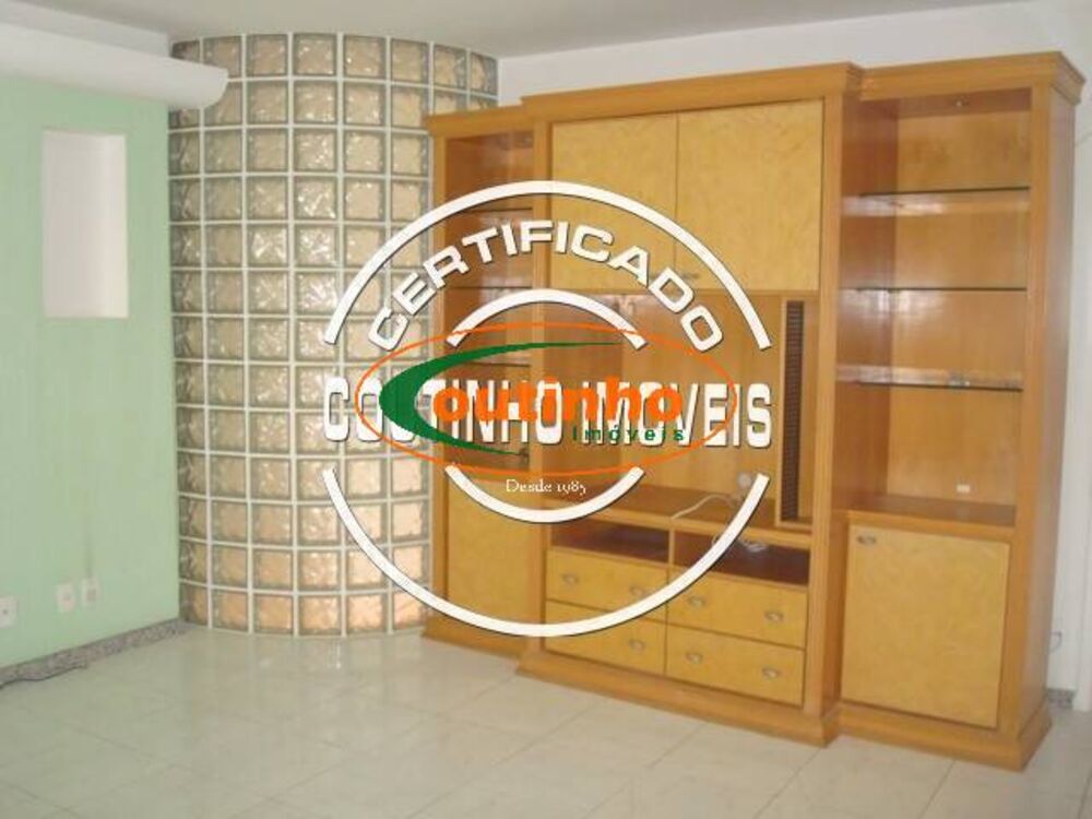 Cobertura, 3 quartos, 215 m² - Foto 2