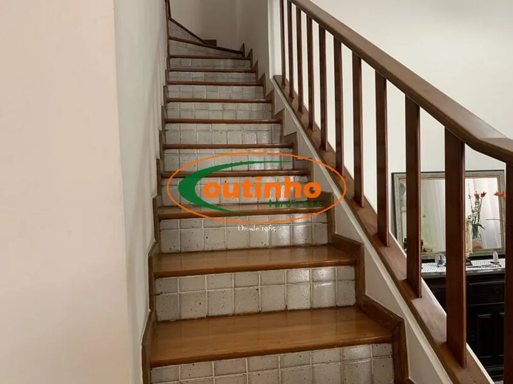 Casa, 3 quartos, 210 m² - Foto 1