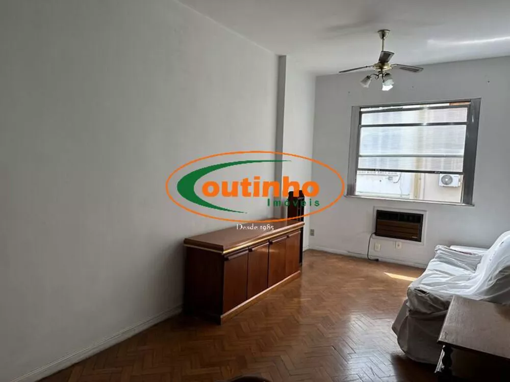 Apartamento à venda com 3 quartos, 104m² - Foto 2