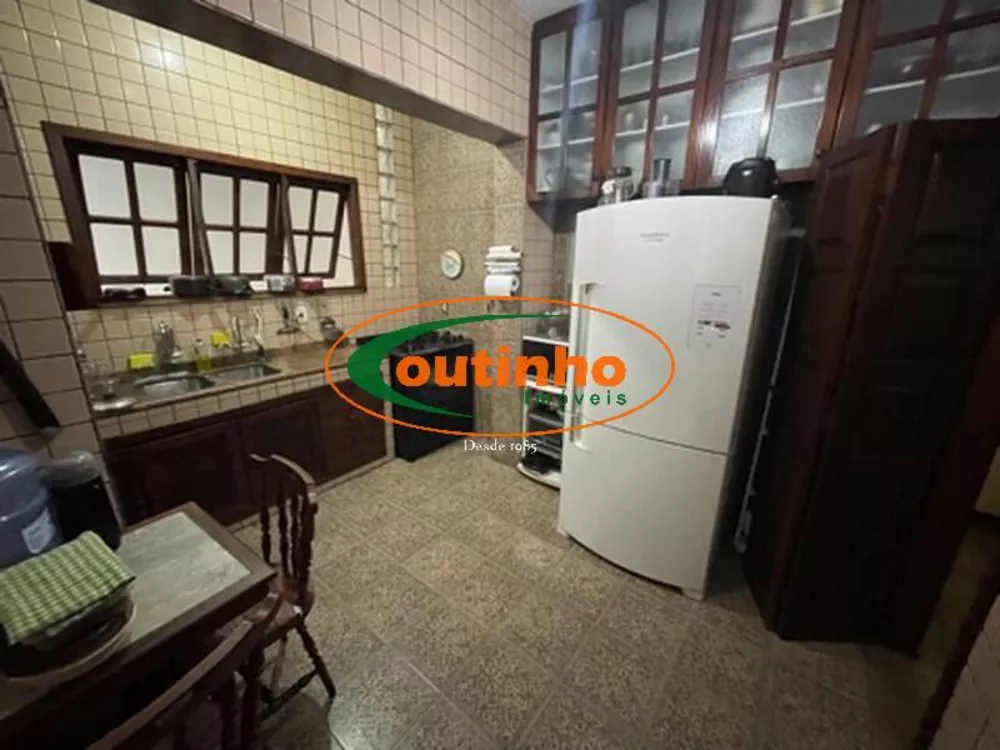 Casa à venda com 5 quartos, 300m² - Foto 19