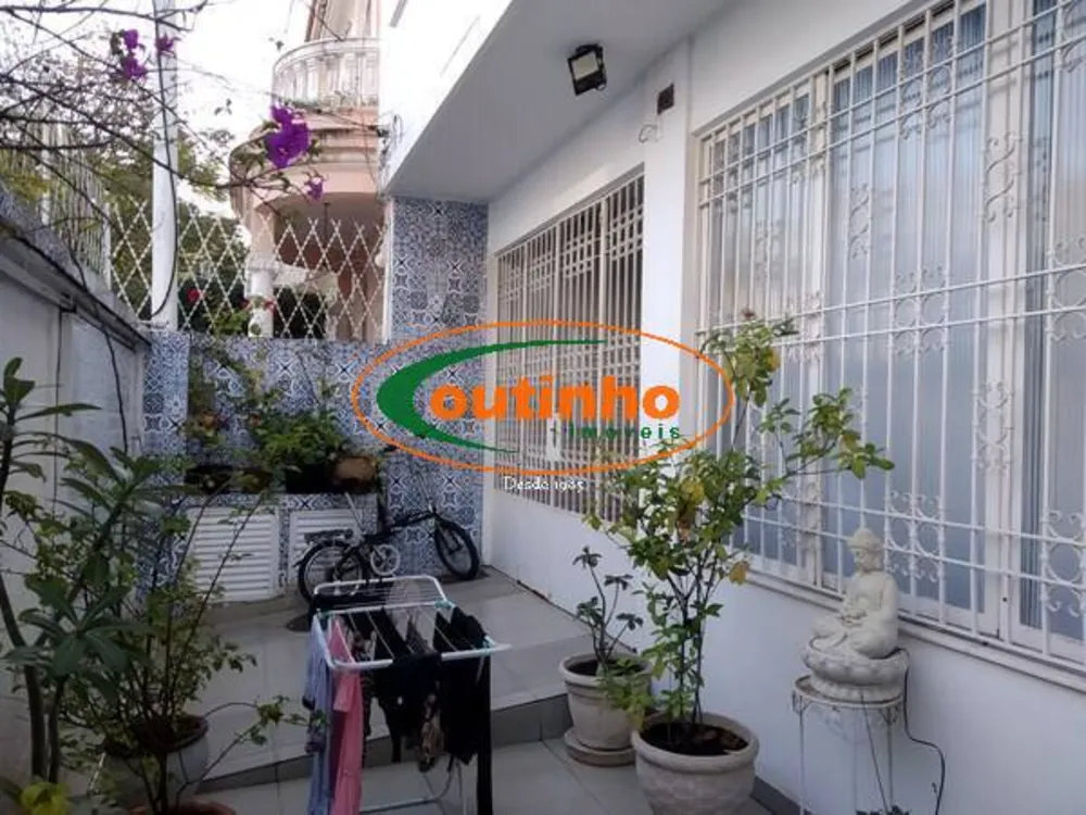 Casa, 5 quartos, 258 m² - Foto 2