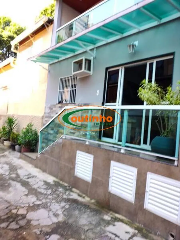 Casa, 3 quartos, 191 m² - Foto 1