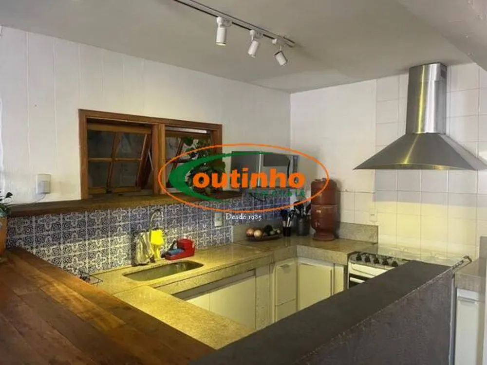 Casa, 3 quartos, 218 m² - Foto 36