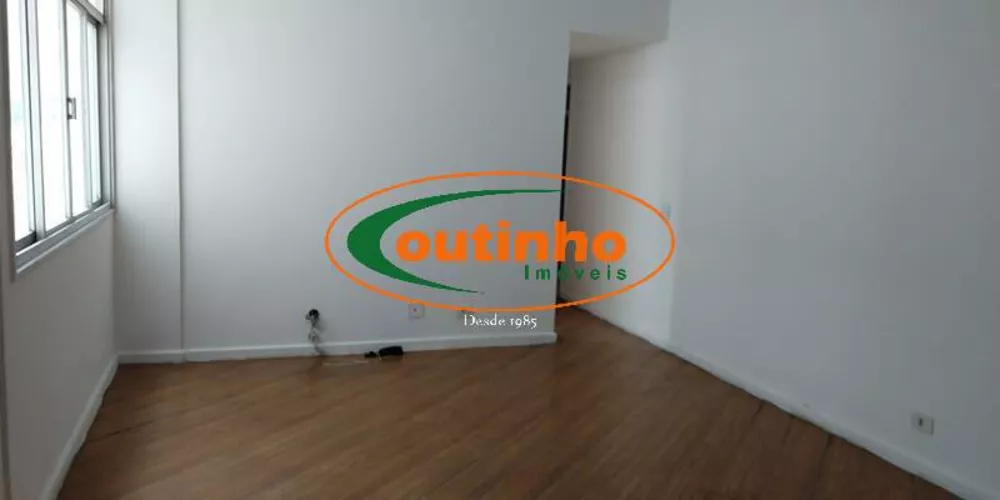 Apartamento à venda com 2 quartos, 69m² - Foto 1