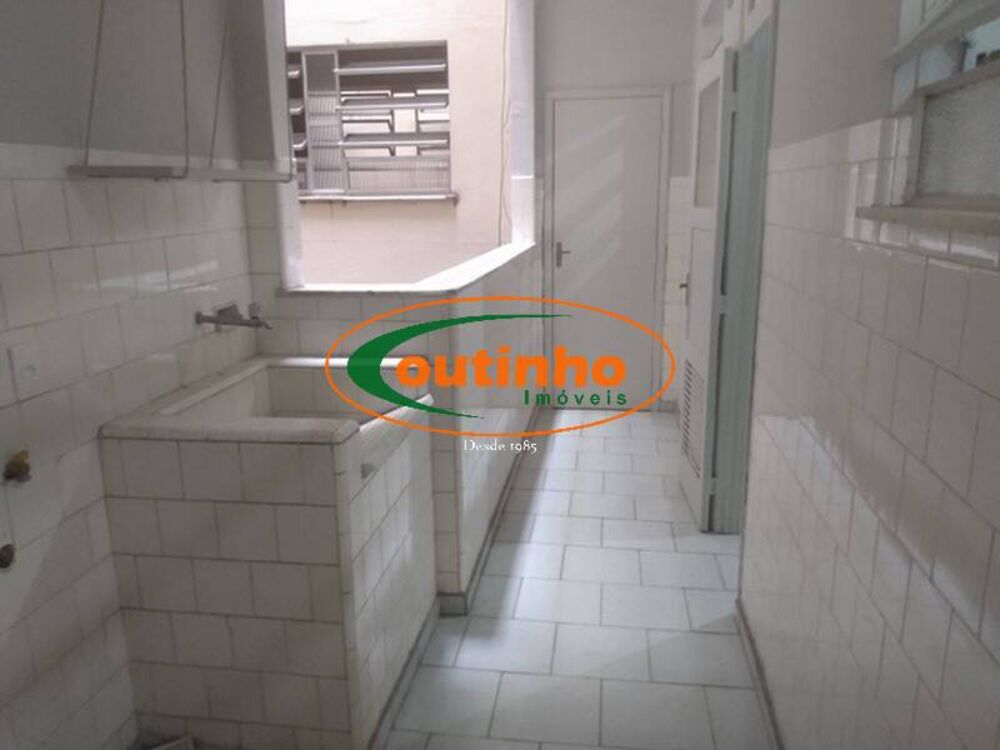 Apartamento à venda com 2 quartos, 90m² - Foto 21