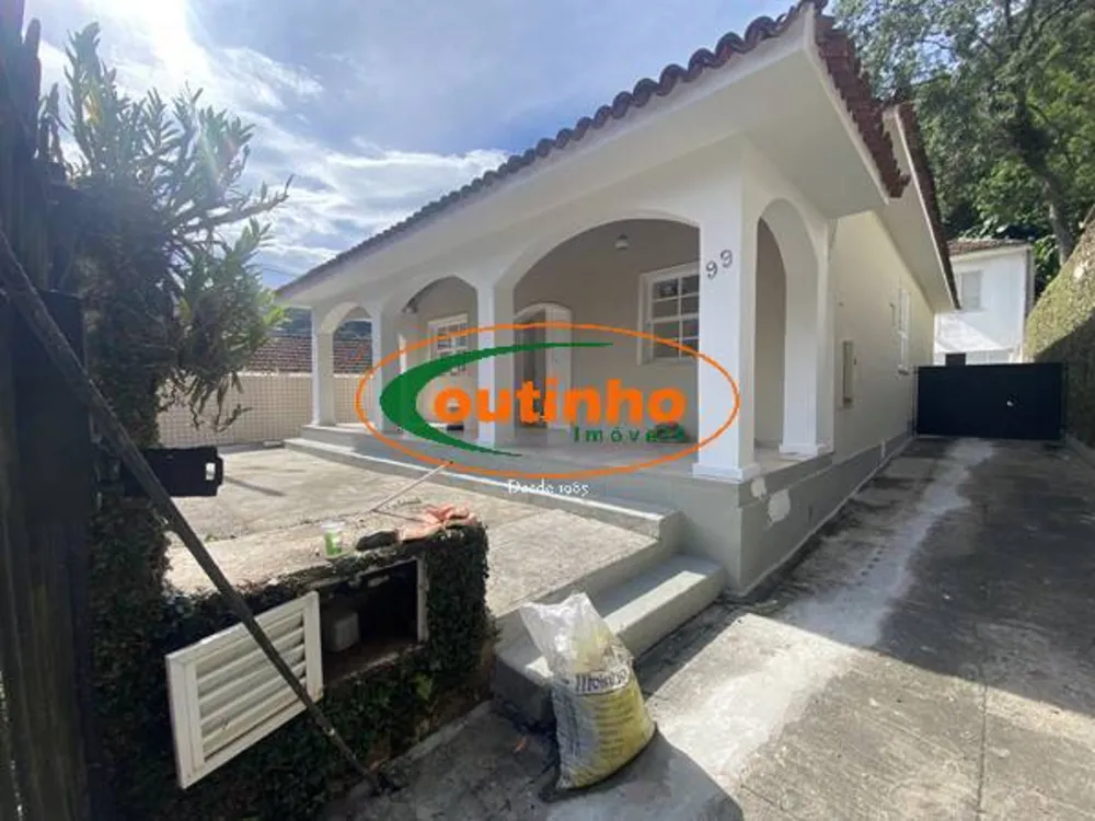 Casa, 5 quartos, 264 m² - Foto 1