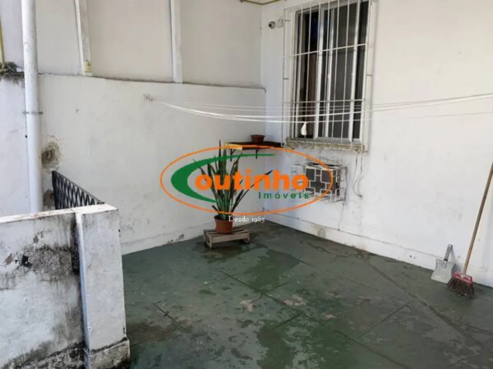 Casa, 4 quartos, 240 m² - Foto 4