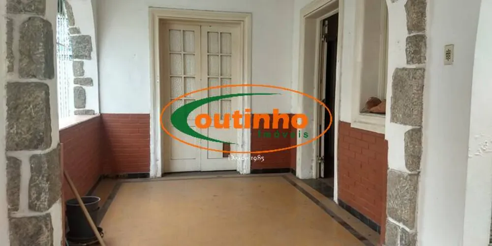 Casa, 7 quartos, 234 m² - Foto 3