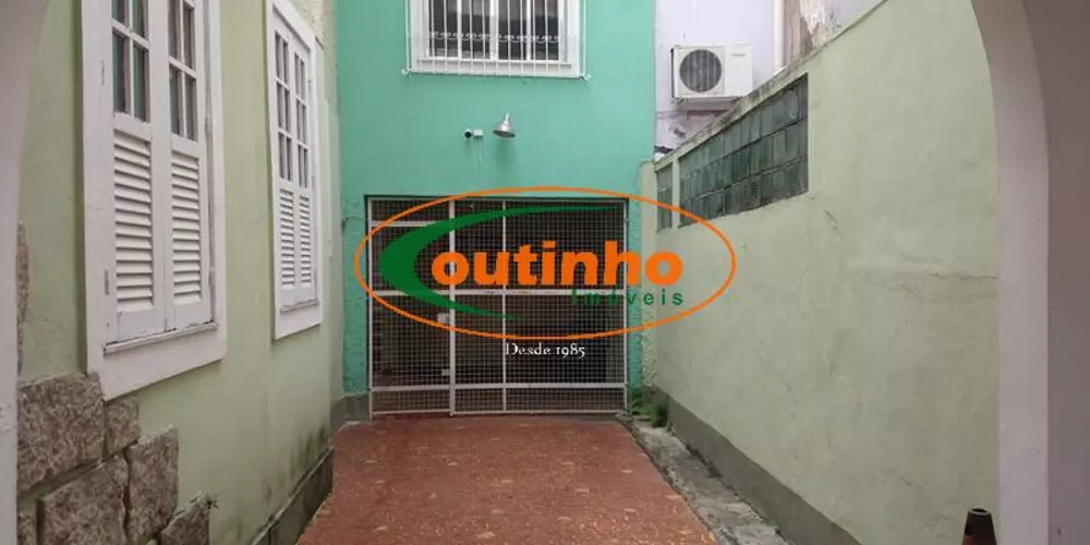 Casa, 7 quartos, 234 m² - Foto 3