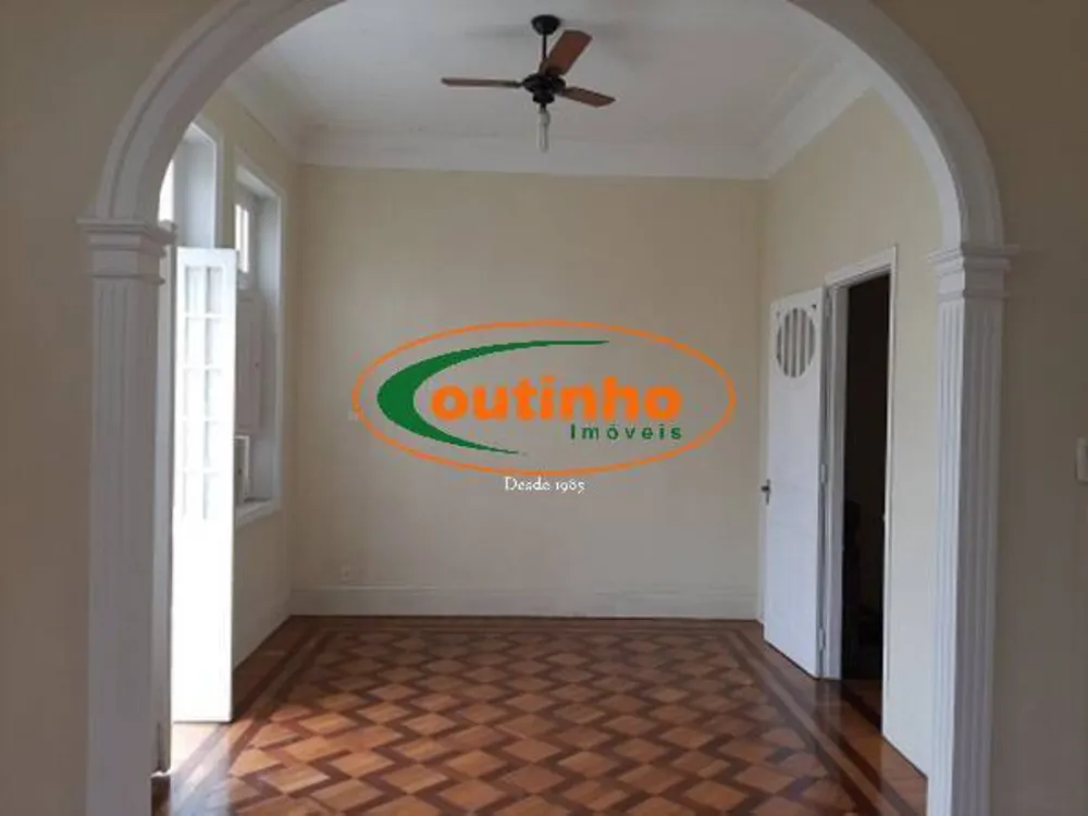 Casa, 5 quartos, 169 m² - Foto 2
