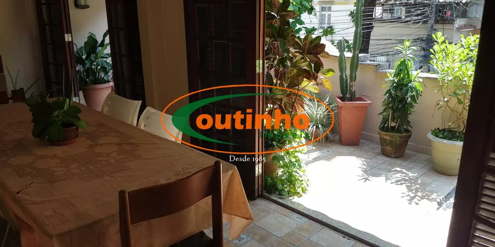 Casa, 4 quartos, 270 m² - Foto 31
