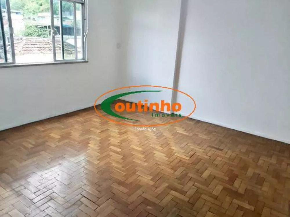 Apartamento à venda com 3 quartos, 67m² - Foto 4