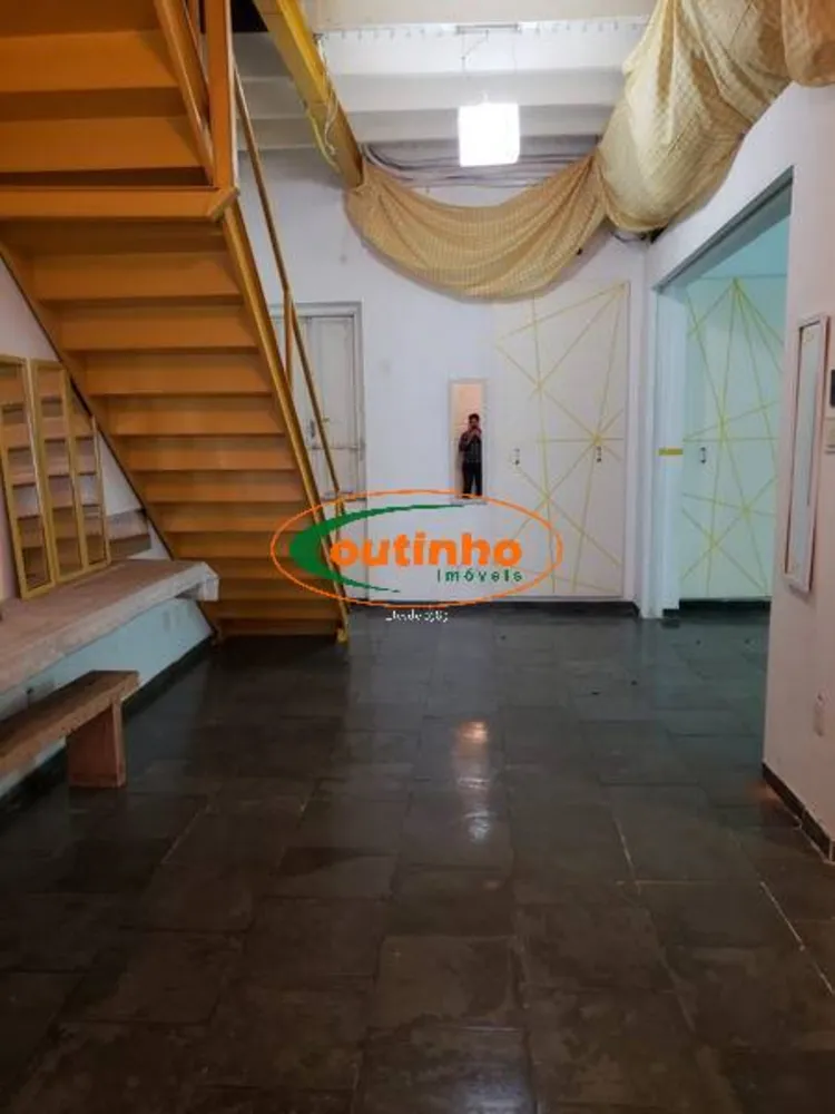 Casa, 6 quartos, 312 m² - Foto 22